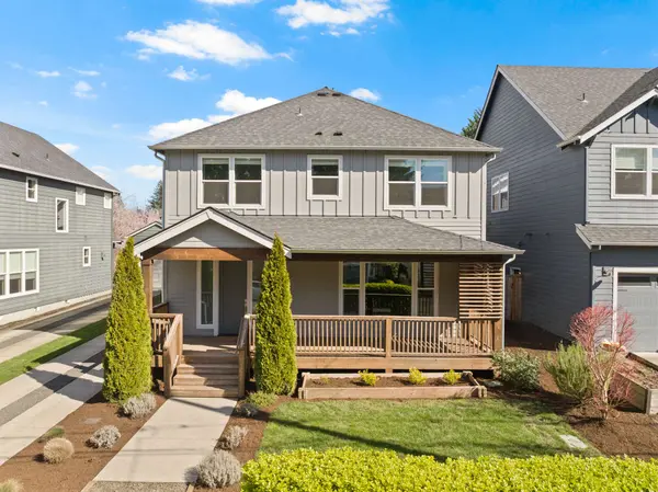 8274 SW 47th Ave, Portland, OR 97219-3433