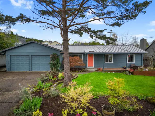 12916 SW 61st Ave, Portland, OR 97219-8015