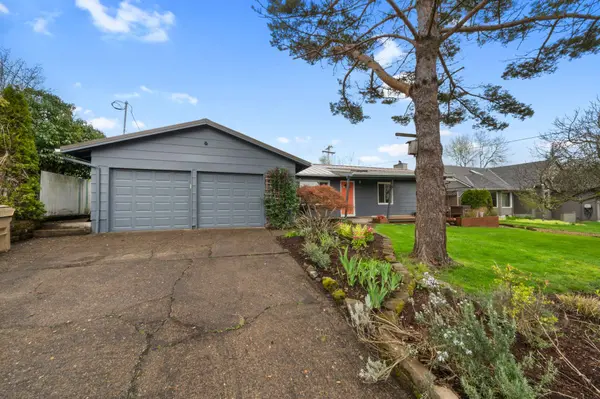 12916 SW 61st Ave, Portland, OR 97219-8015