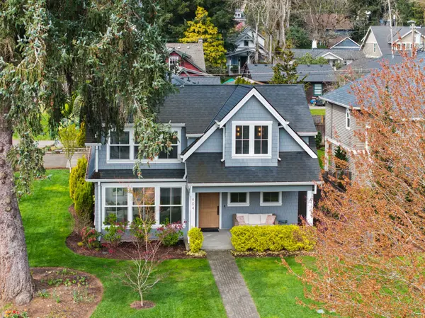 804 4th St, Lake Oswego, OR 97034-2306