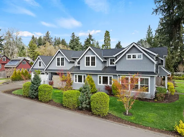 804 4th St, Lake Oswego, OR 97034-2306