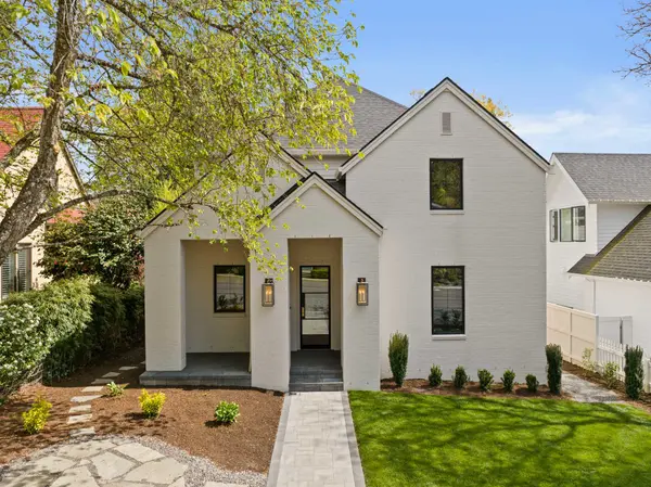 555 6th St, Lake Oswego, OR 97034-2903