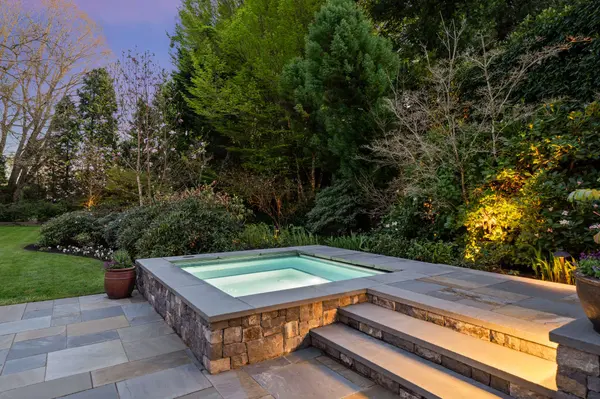 1400 S Military Pl, Portland, OR 97219-7993