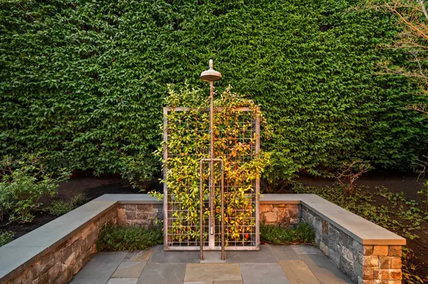 1400 S Military Pl, Portland, OR 97219-7993