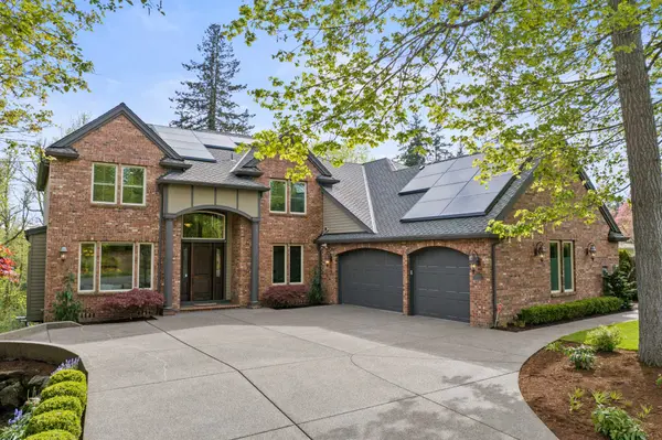 13056 SW Knaus Rd, Lake Oswego, OR 97034-1551