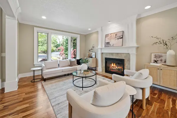 13056 SW Knaus Rd, Lake Oswego, OR 97034-1551