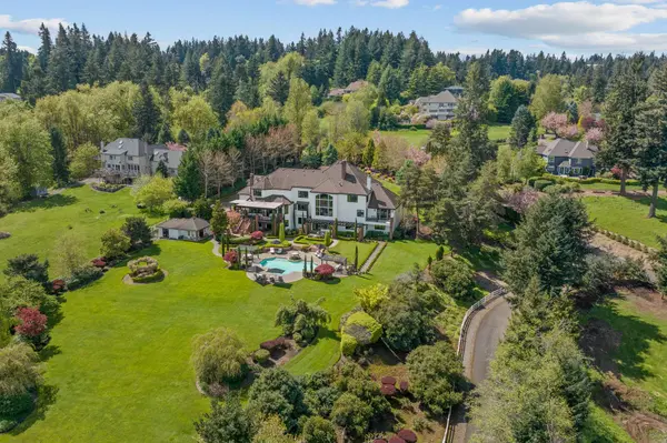 24770 SW Valley View Rd, West Linn, OR 97068-9651