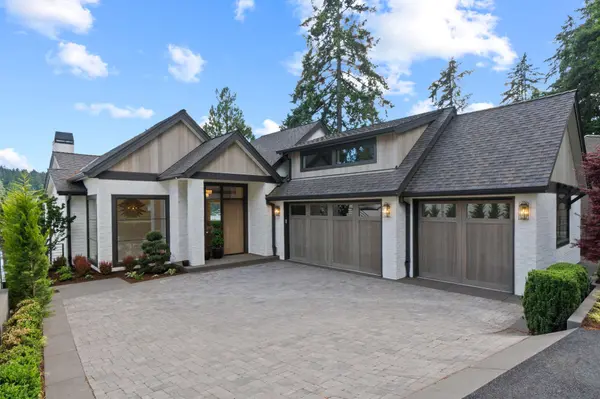 2988 Lakeview Blvd, Lake Oswego, OR 97035-3648
