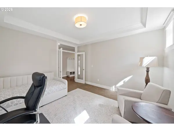 14144 GOODALL RD, Lake Oswego, OR 97034