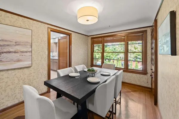 4575 SW Dogwood Ln, Portland, OR 97225-2042