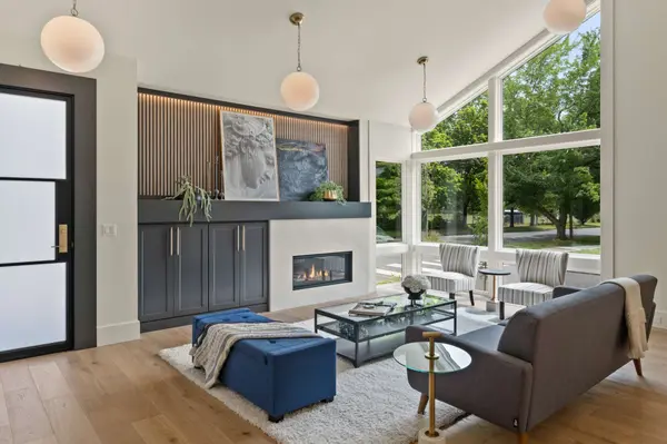4011 NE 17th Ave, Portland, OR 97212-1338
