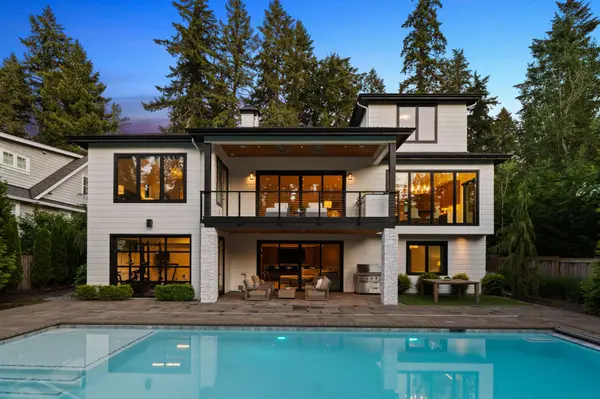 1289 Chandler Rd, Lake Oswego, OR 97034-2805