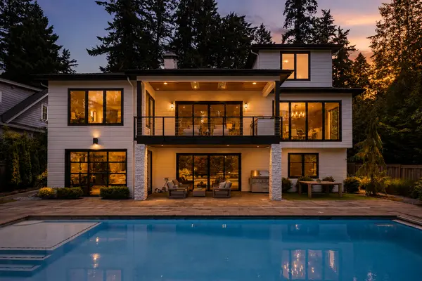 1289 Chandler Rd, Lake Oswego, OR 97034-2805
