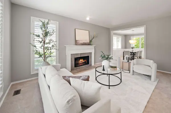 4896 Hastings Dr, Lake Oswego, OR 97035-5750