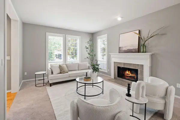 4896 Hastings Dr, Lake Oswego, OR 97035-5750