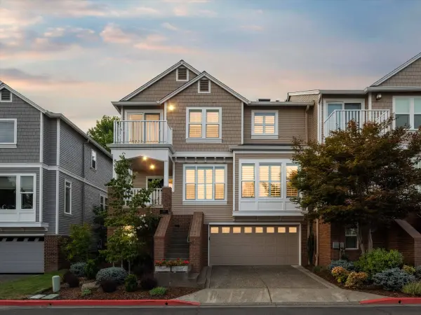 4735 Amherst Ct, Lake Oswego, OR 97035-5387