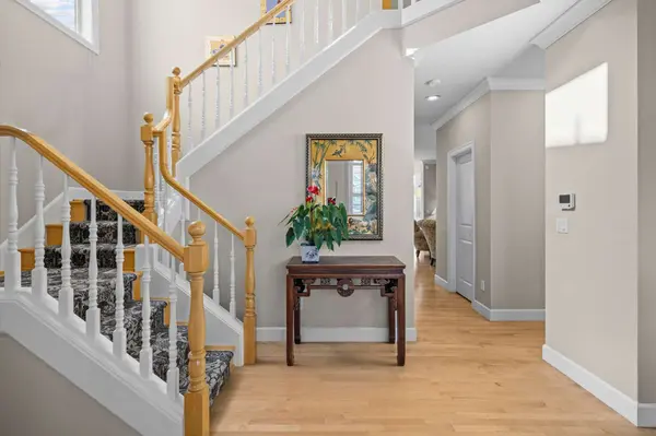4735 Amherst Ct, Lake Oswego, OR 97035-5387