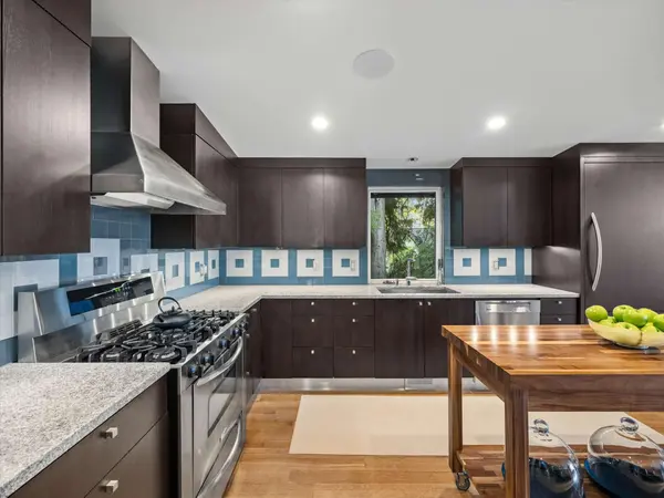 2707 South Shore Blvd, Lake Oswego, OR 97034-5765