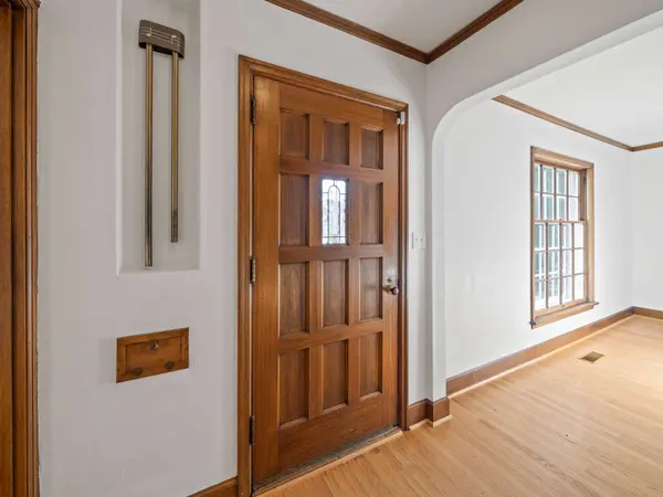 614 SE 52nd Ave, Portland, OR 97215-1735