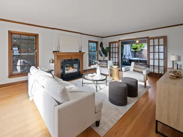 614 SE 52nd Ave, Portland, OR 97215-1735