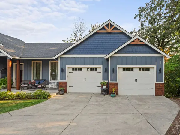 2012 NW Sierra Ln, Camas, WA 98607-2534