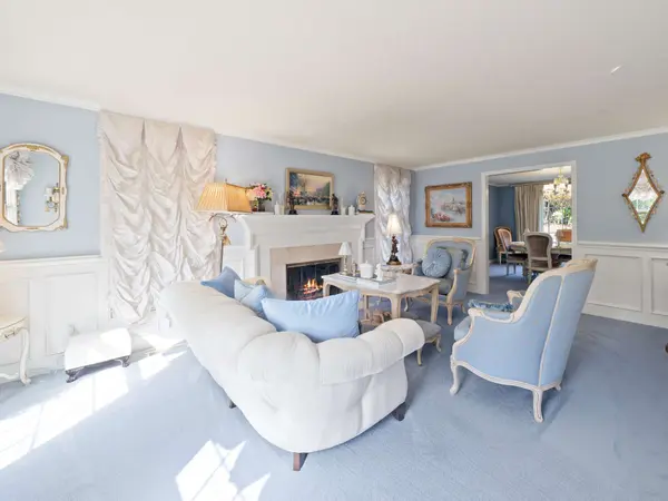 4081 Orchard Way, Lake Oswego, OR 97035-1874