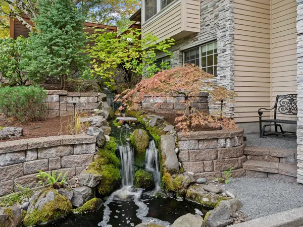 3600 Spring Ln, Lake Oswego, OR 97035-3520