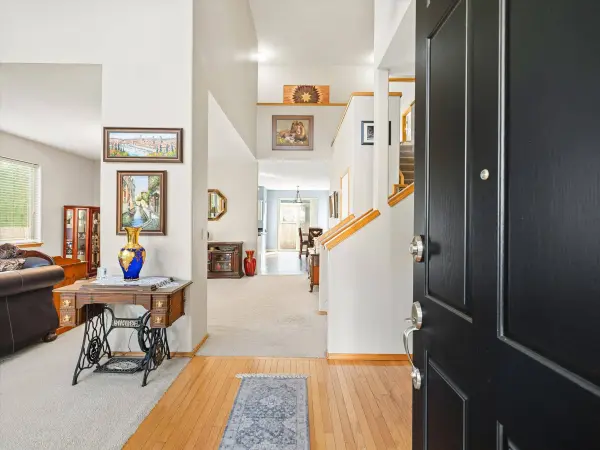 12190 SW Hollow Ln, Portland, OR 97223-2883