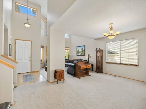 12190 SW Hollow Ln, Portland, OR 97223-2883