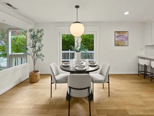 808 Ellis Ave, Lake Oswego, OR 97034-2858