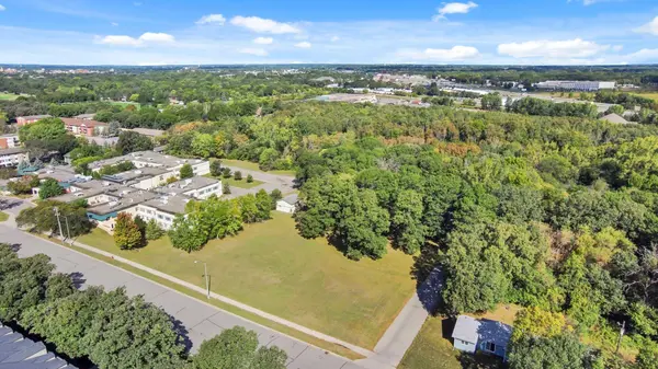 1815 University DR SE, Saint Cloud, MN 56304