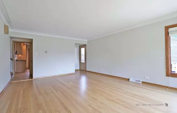 10432 Laramie AVE, Oak Lawn, IL 60453