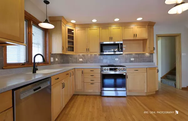 10432 Laramie AVE, Oak Lawn, IL 60453