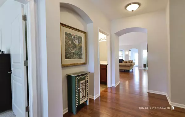 1114 Barkston LN, Aurora, IL 60502