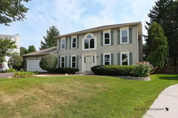 335 Pinecrest CT, Aurora, IL 60502