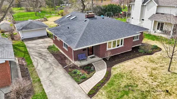 1327 59th ST, Downers Grove, IL 60516