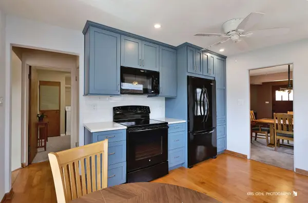 1327 59th ST, Downers Grove, IL 60516