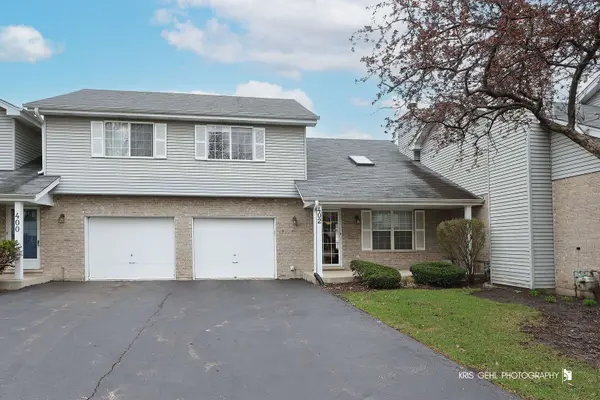 402 S Frontenac ST, Aurora, IL 60504