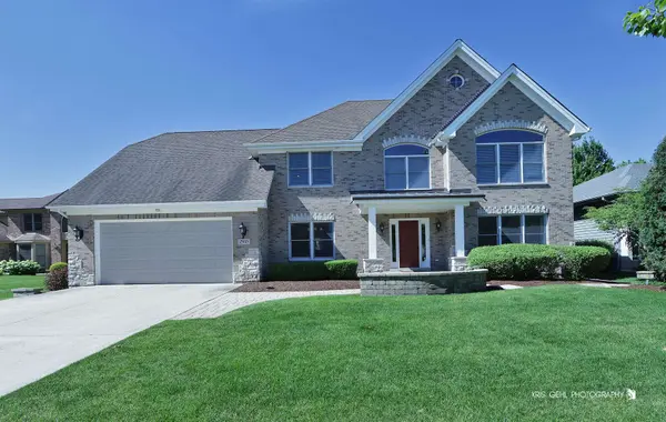 2935 Oxford CT, Aurora, IL 60502
