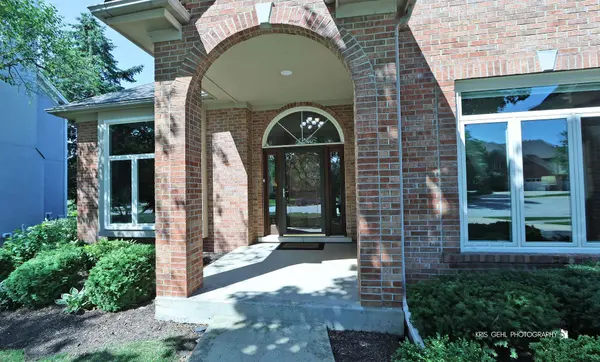 898 Lakeridge CT, Aurora, IL 60502