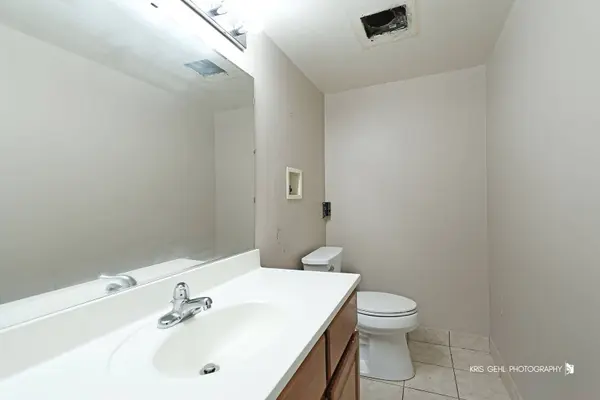 224 E Bailey RD #J, Naperville, IL 60565