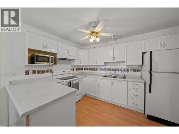 650 McKinney RD #114, Oliver, BC V0H1T3