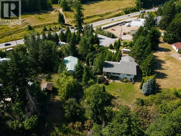 5255 Schneider Place, Tappen, BC V0E2X3