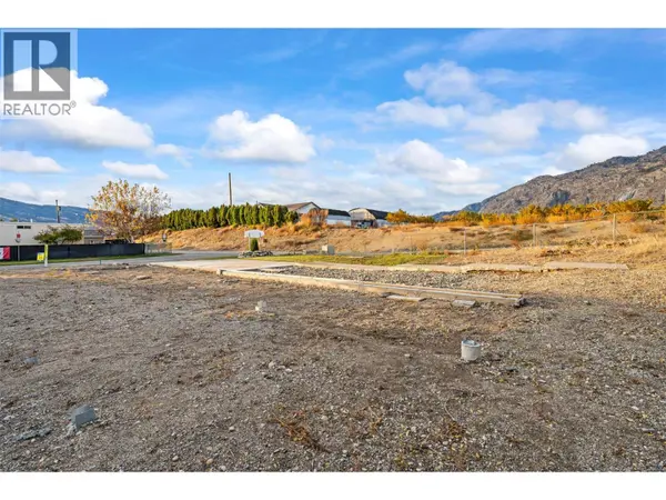 4911 Cedar LN #30, Osoyoos, BC V0H1V3