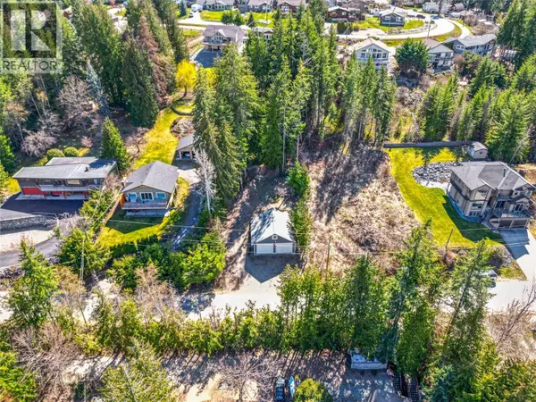 3071 Cedar Drive, Blind Bay, BC V0E2W2