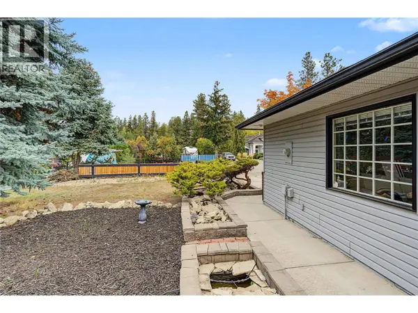 3745 Kimatouche Road, Kelowna, BC V1Y7R2