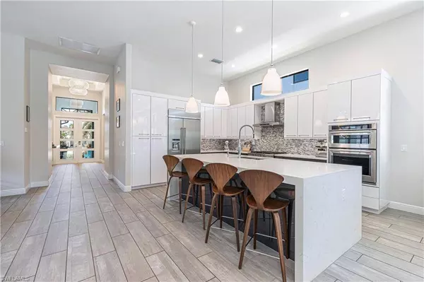 10138 Palazzo DR, Naples, FL 34119