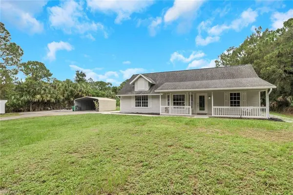 620 22nd AVE NW, Naples, FL 34120