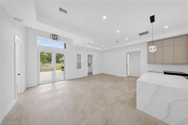 3782 47th AVE NE, Naples, FL 34120