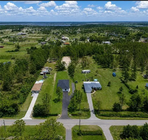 4147 64th AVE NE, Naples, FL 34120